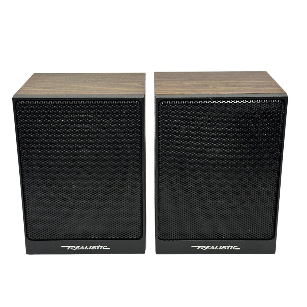 VTG Realistic Minimus-2.5 Bookshelf Speakers Brown Wood Grain 40-1999 Pair